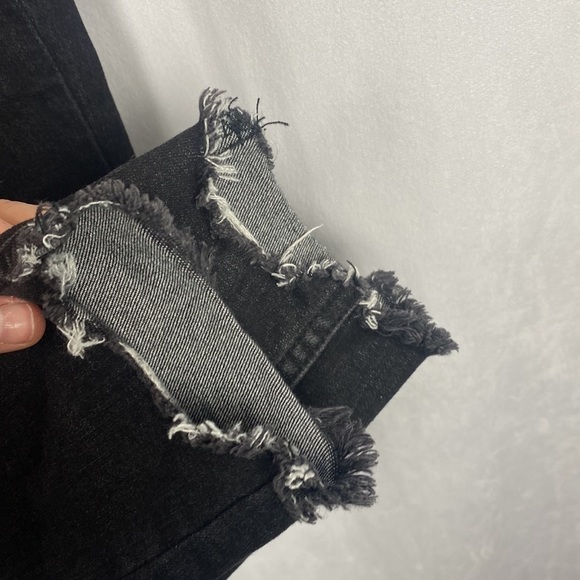 Free People Distressed Faded Black Raw Hem Knee Cut Skinny Jeans - Size 26 - Picture 9 of 13